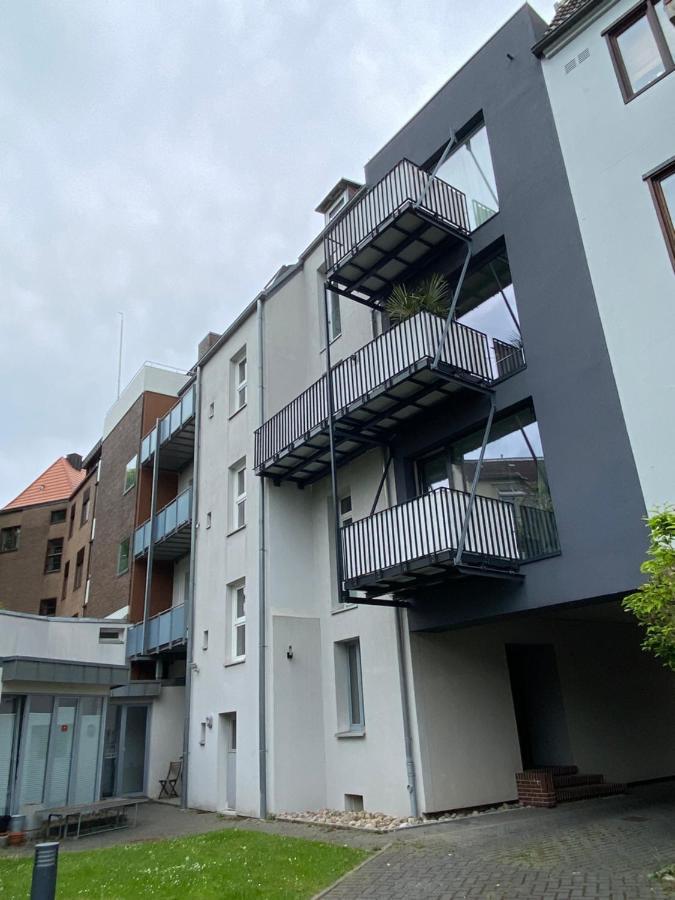 Schoene Grosse 4 Zimmer-Altbauwohnung Kiel Exterior foto