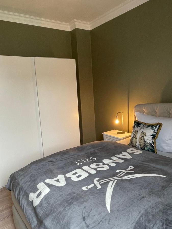 Schoene Grosse 4 Zimmer-Altbauwohnung Kiel Exterior foto