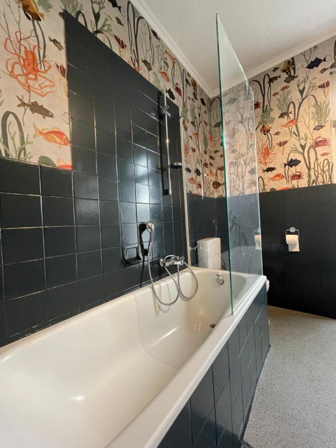 Schoene Grosse 4 Zimmer-Altbauwohnung Kiel Exterior foto